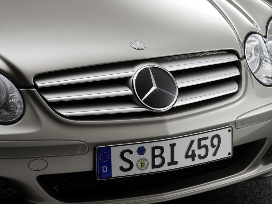  Mercedes-Benz SL500 2006 года  (фото 15 из 40)